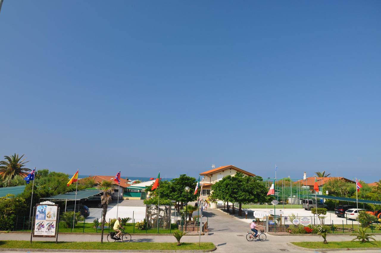 Holiday Apartments Fiumetto Марина-ді-П'єтразанта Екстер'єр фото